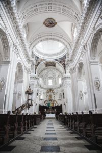 Begravning i en kyrka